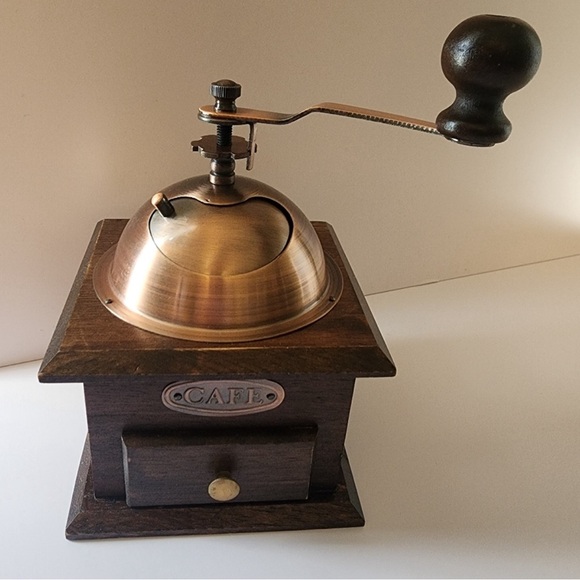 Vintage Handcrafted Wooden
Coffee Grinder - Picture 5 of 6